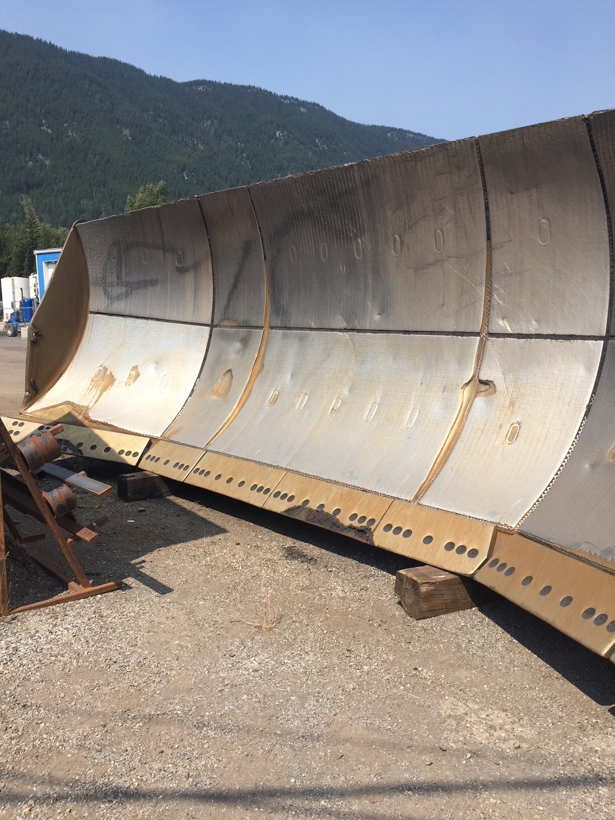 Duroxite 100 liner plate in CAT D11 dozer