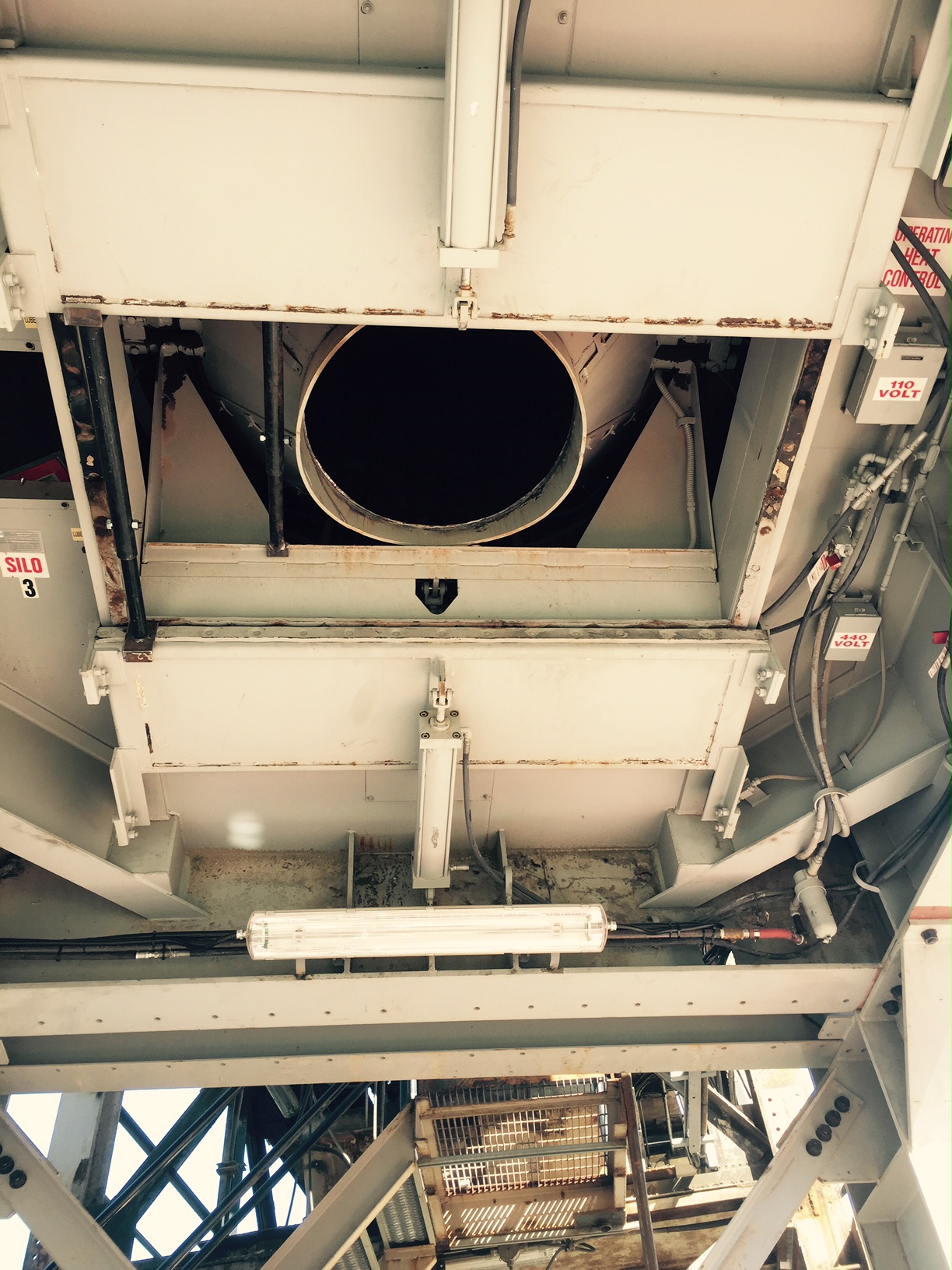 Duroxite 200 silo liner plate in construction industry