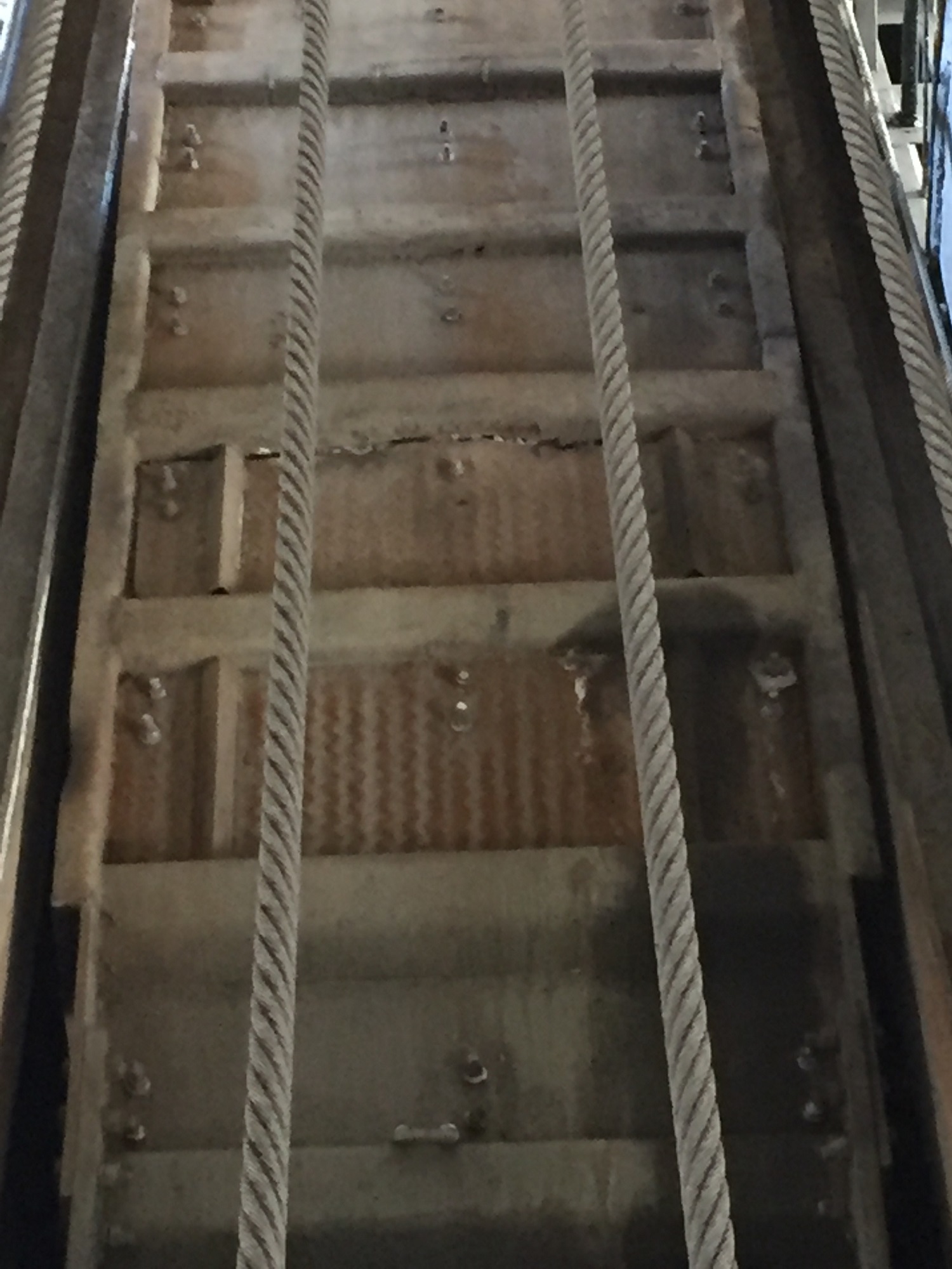 Titanium carbide overly plate used as skip line plate in nickel mine